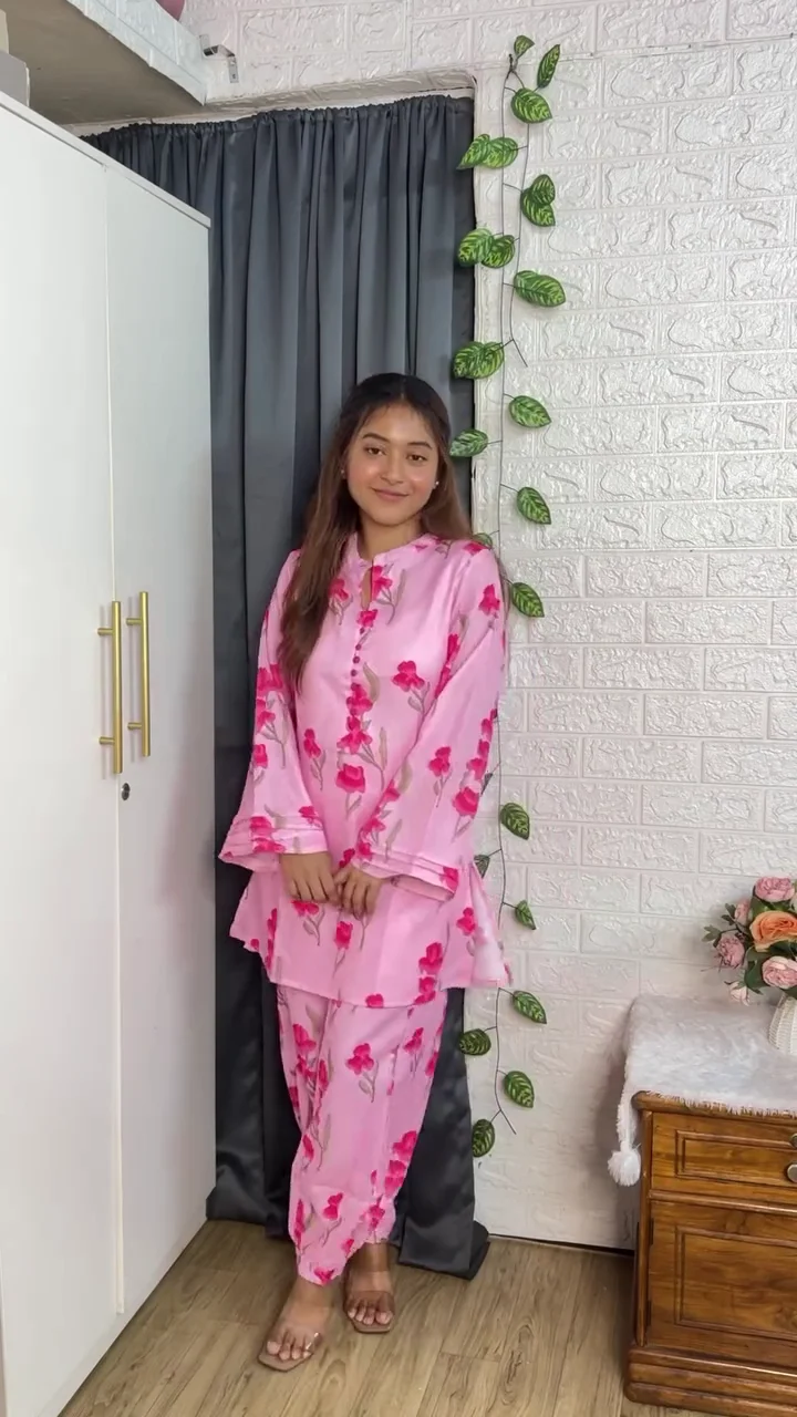 Olive Green Sleeveless Kurta with Pink Palazzo Set
